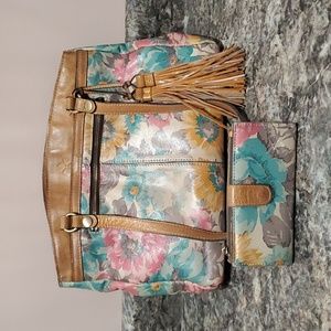 Patricia Nash Floral Handbag with Matching Wallet First Bloom Poppy with tassel